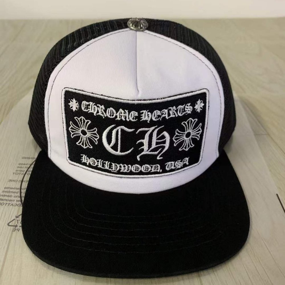 Black and white  Hollywood chrome heart hat